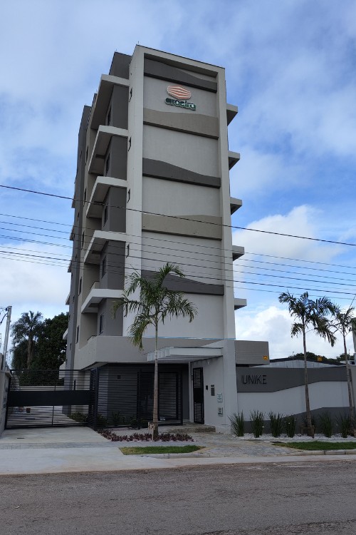 Fachada do empreendimento com arquitetura contemporânea